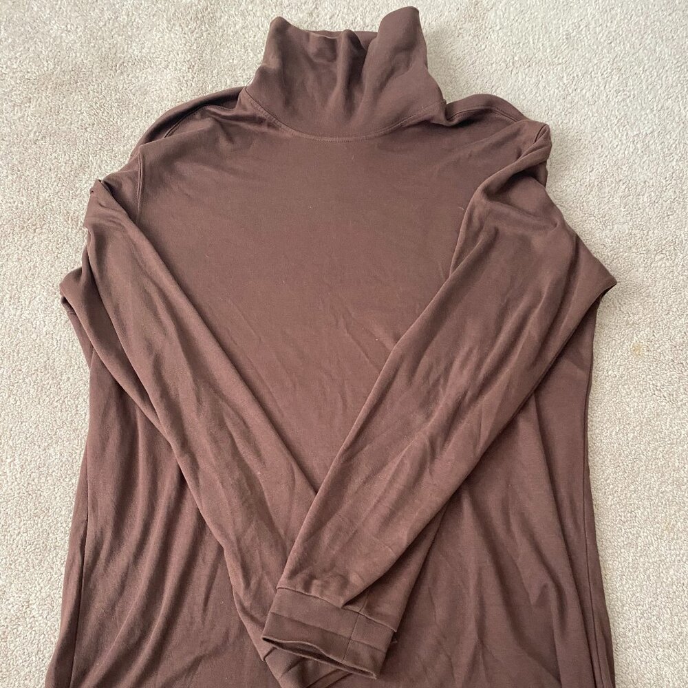 Club Room Men’s Brown Turtleneck Shirt Medium 100% Pima Cotton Long Sleeve